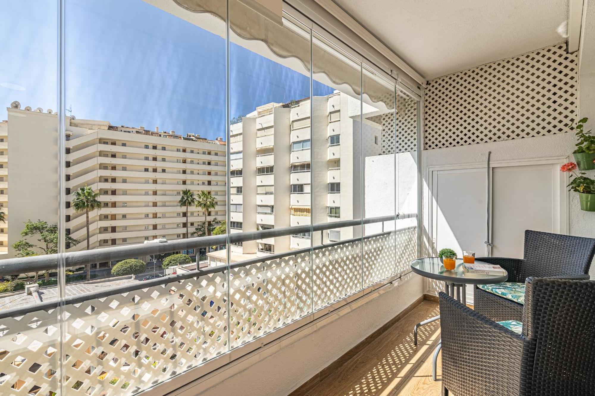 City Center Apartment In Marbella Bagian luar foto