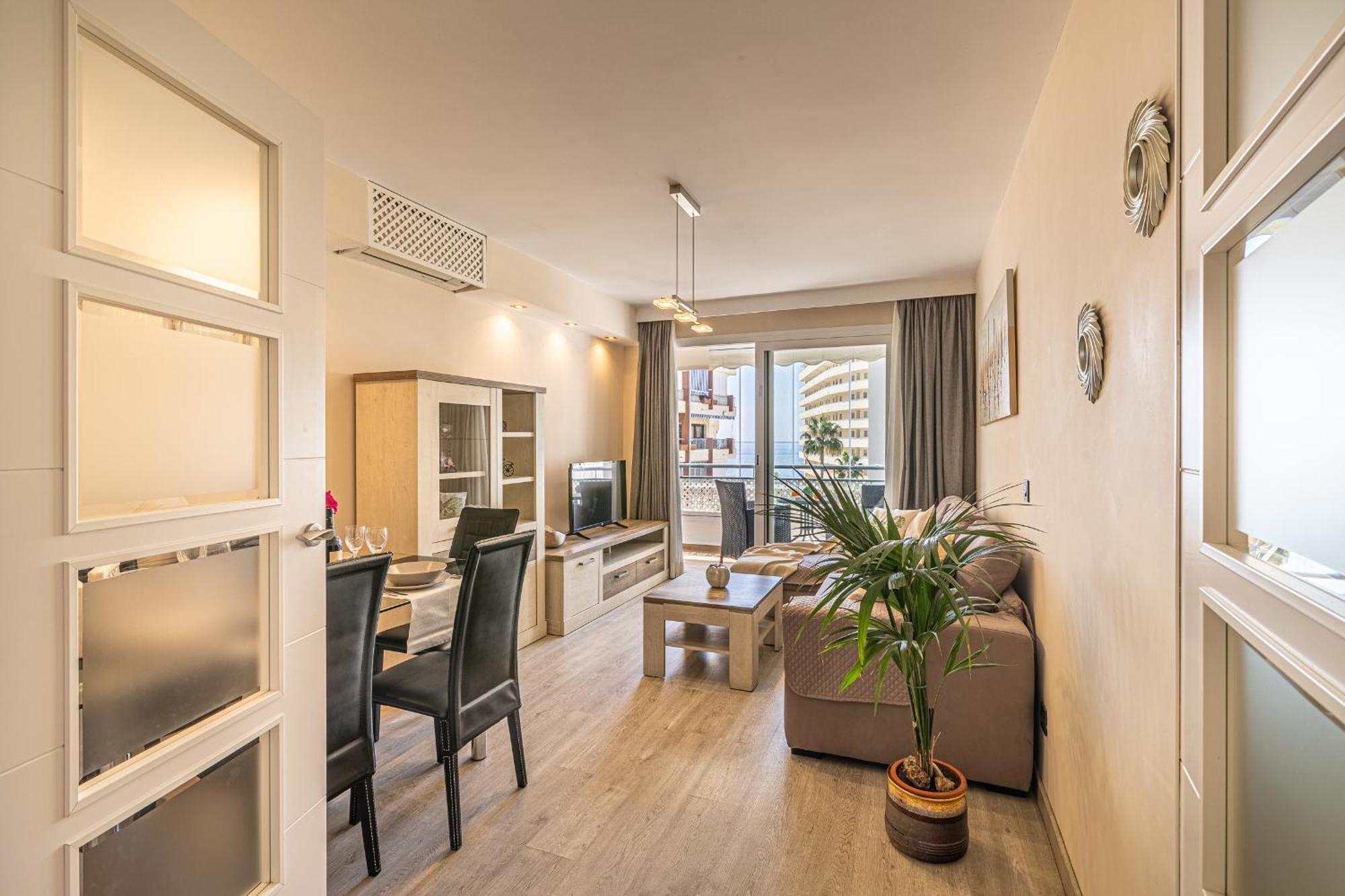 City Center Apartment In Marbella Bagian luar foto