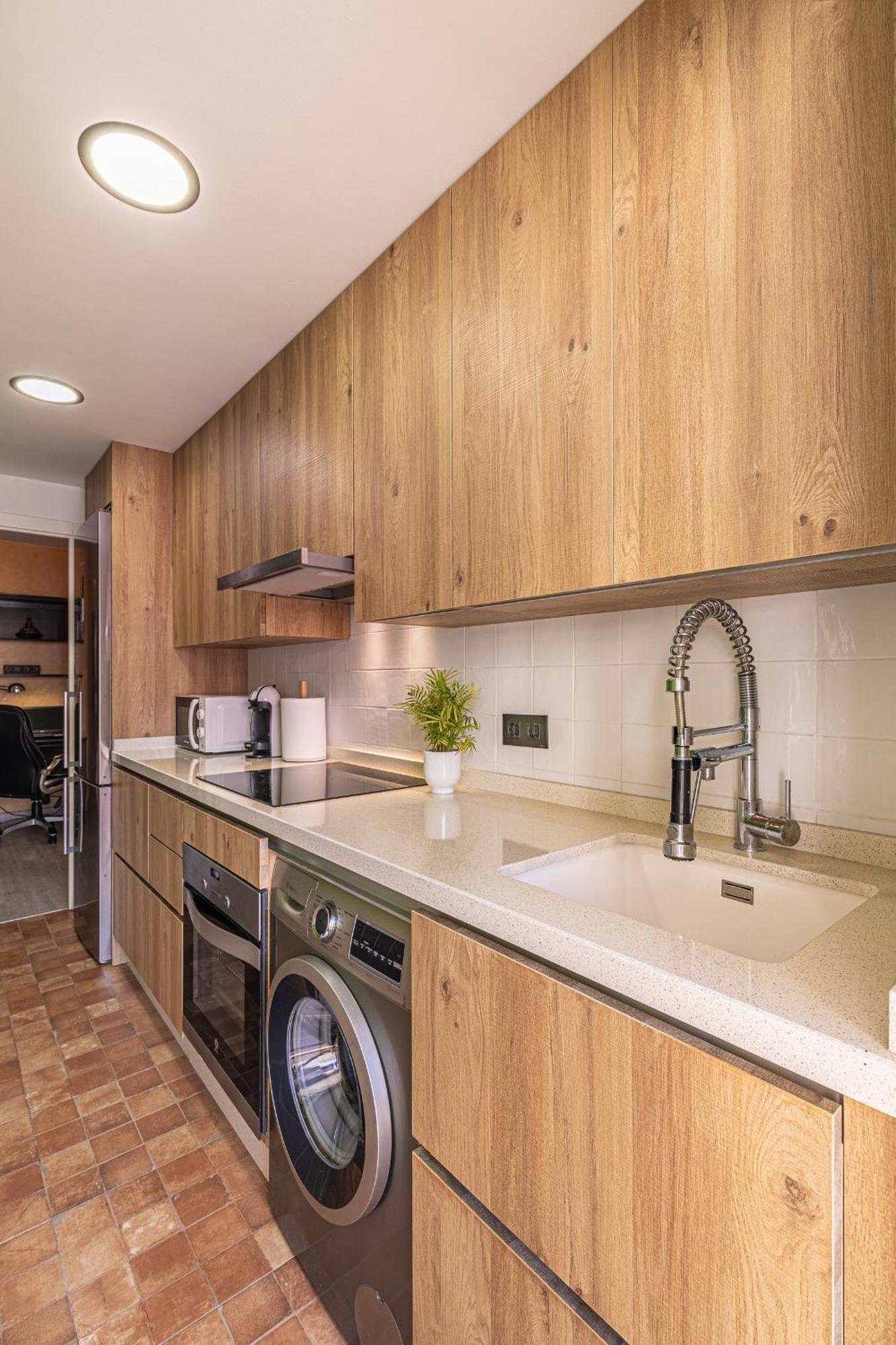 City Center Apartment In Marbella Bagian luar foto